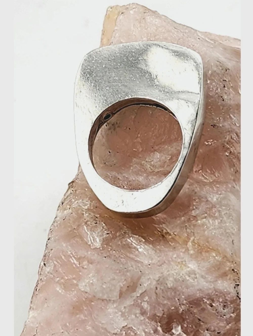 HALLOW GEOMETRIC RING HANDMADE IN RECYCLED STERLING SILVER METAL SIZE 8.5